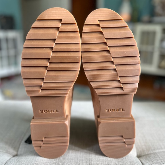 NWT Sorel Emelie Chelsea Booties - Picture 6 of 9